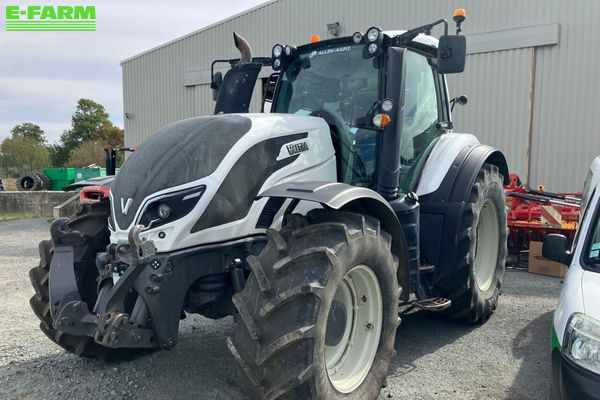 Valtra T 154 Tractor €52,000