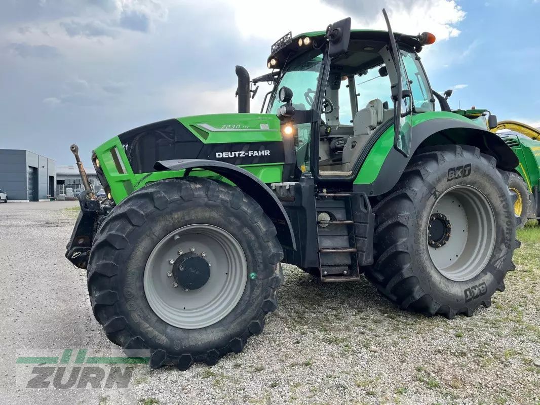 Deutz-Fahr AgroTron 7230 Трактор 45 000 €