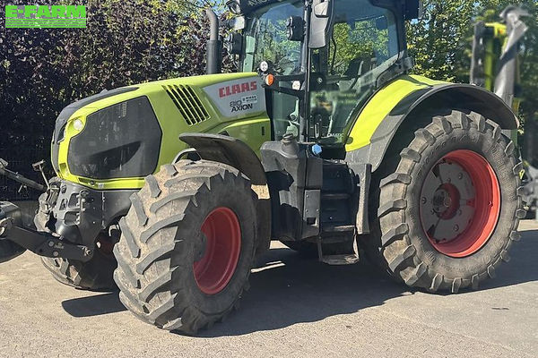 Claas Axion 810 CMATIC Tractor €92,300