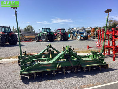 E-FARM: Amazone cultimix kg 4000sp - Power harrow - id KZ3GQ8W - €11,500 - Year of construction: 2009 - France