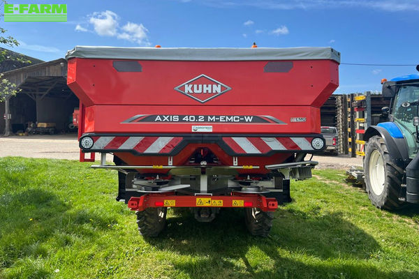 Kuhn axis 40.2 m.emc.w Fertiliser spreader €20,500