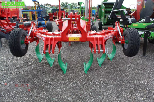 AGRO-MASZ agro masz v30/6-untergrundlockerer Other tillage €6,375