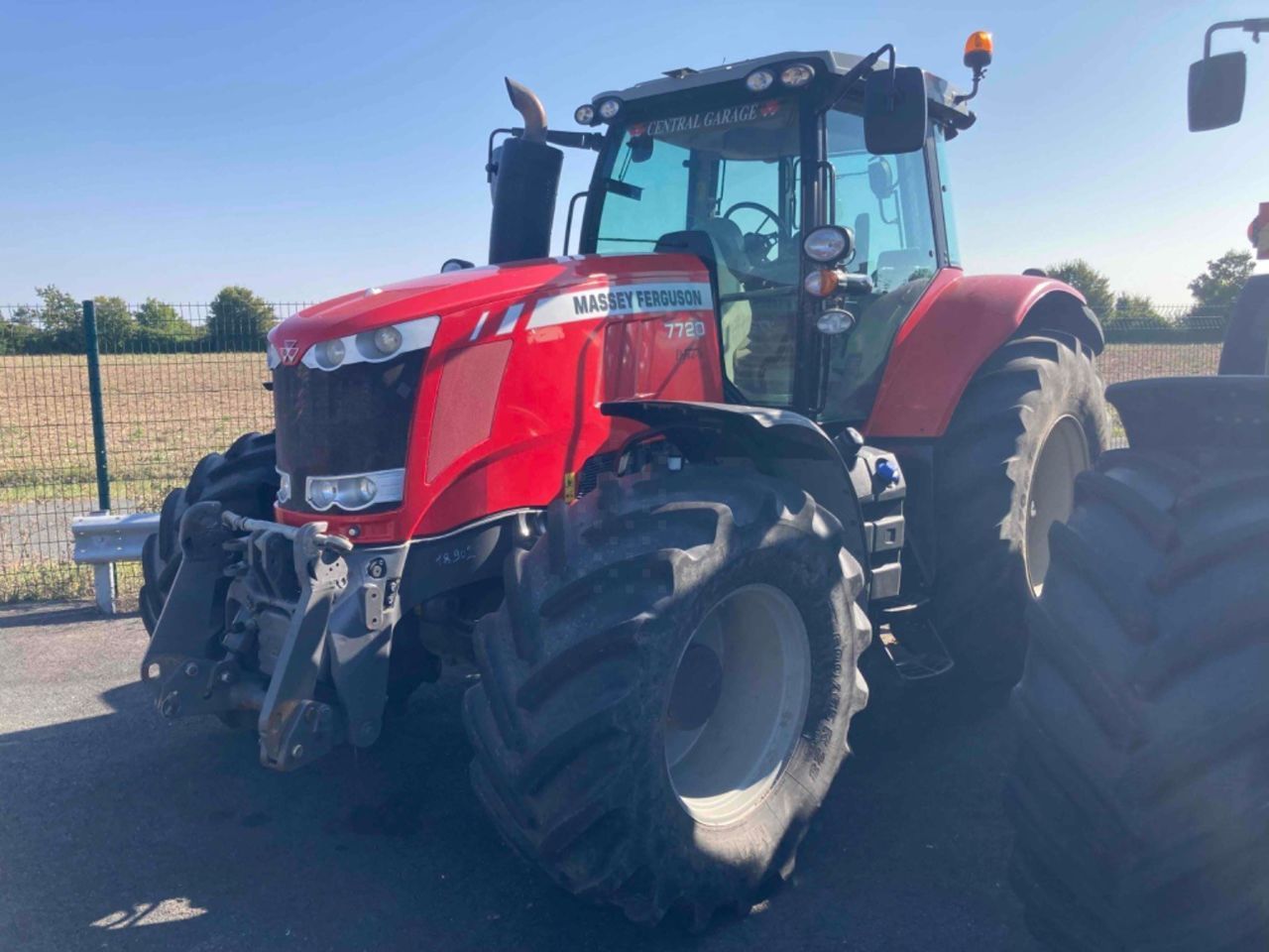 Massey Ferguson 7720 Tractor €59,000