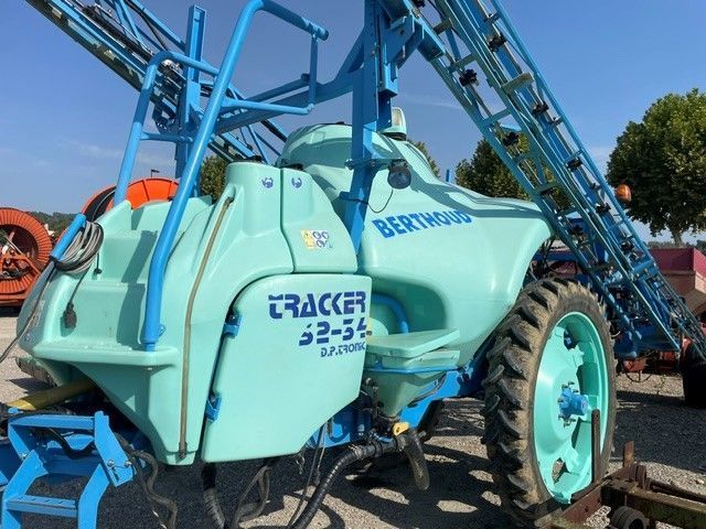 Berthoud tracker 32-34 Pulvérisateur 9 500 €