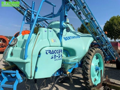 E-FARM: Berthoud tracker 32-34 - Pulvérisateur - id MBW9LCU - 9 500 € - Année: 2011 - France