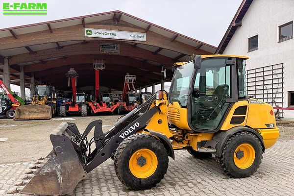 VOLVO l 25f Wheel loader €35,800