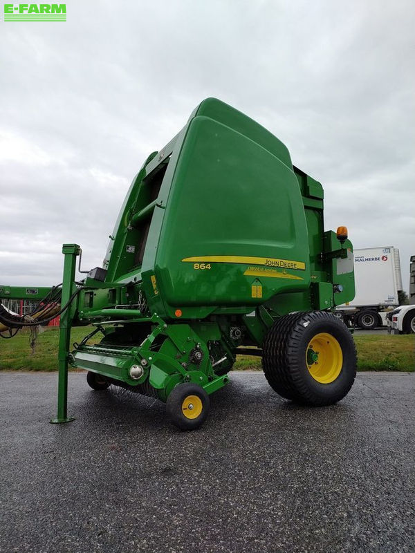 John Deere 864 Baler €19,900