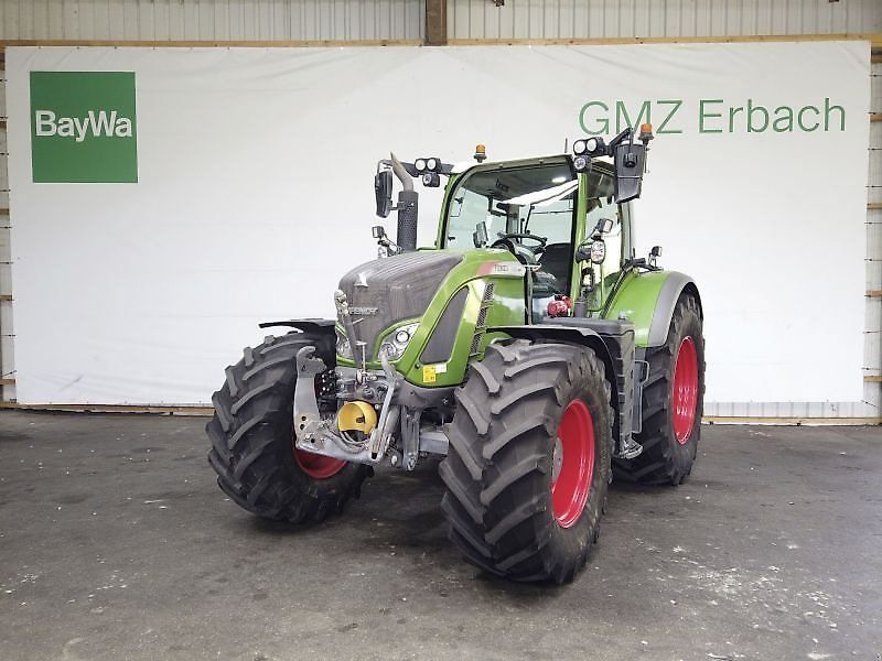 Fendt 724 Vario Profi Plus Tractor €142,500