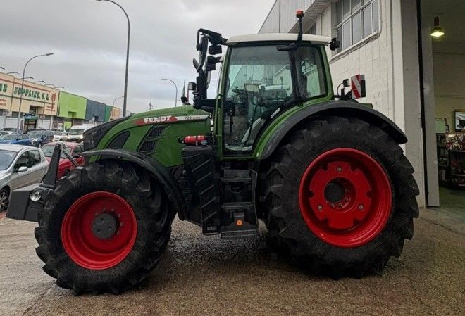 Fendt 722 Vario Tractor €191,508