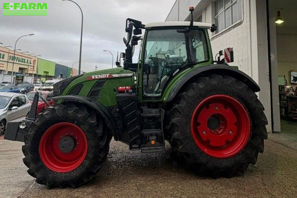 Fendt 722 Vario Tractor €191,508