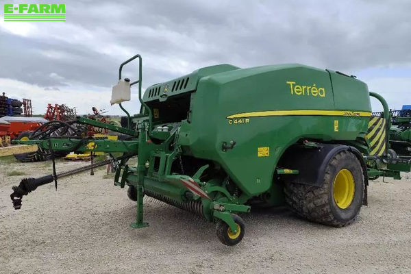 John Deere C441R Πρέσσα 52.000 €