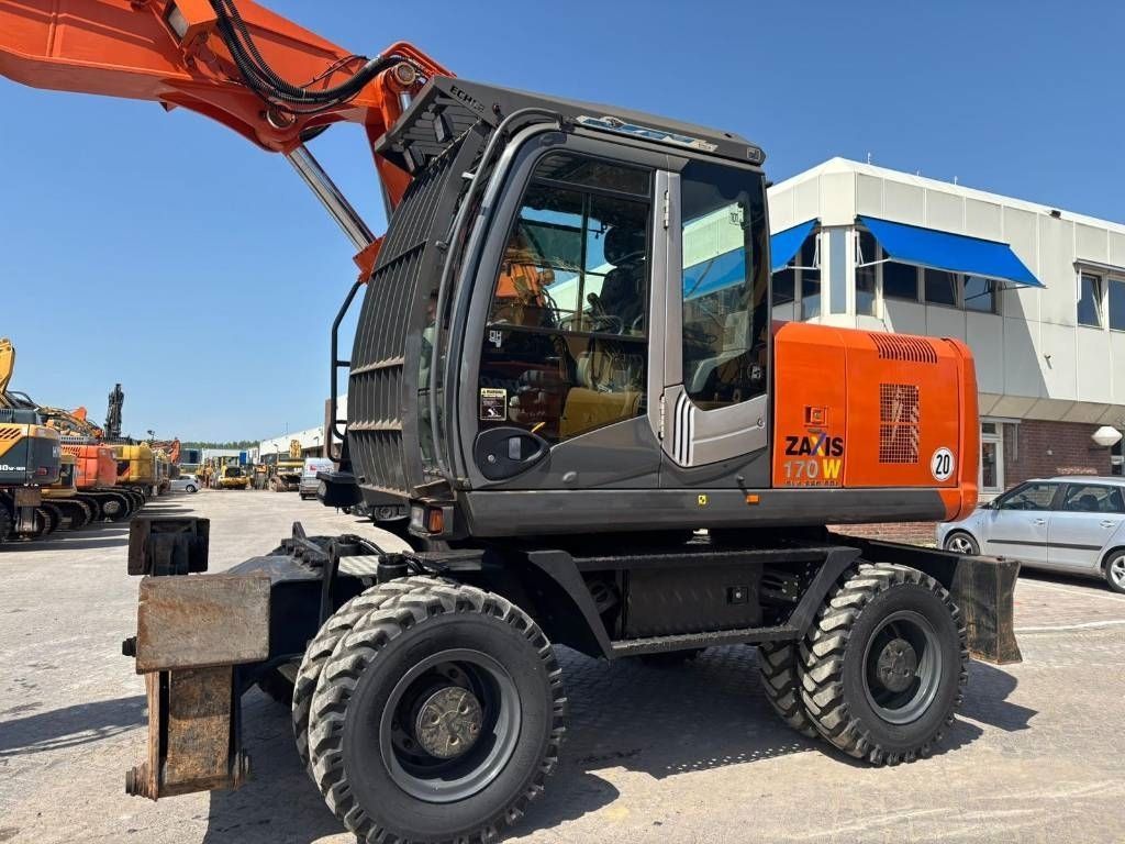 E-FARM: Hitachi zx 170 w-3 - Wheeled excavator - id Q5FVKWE