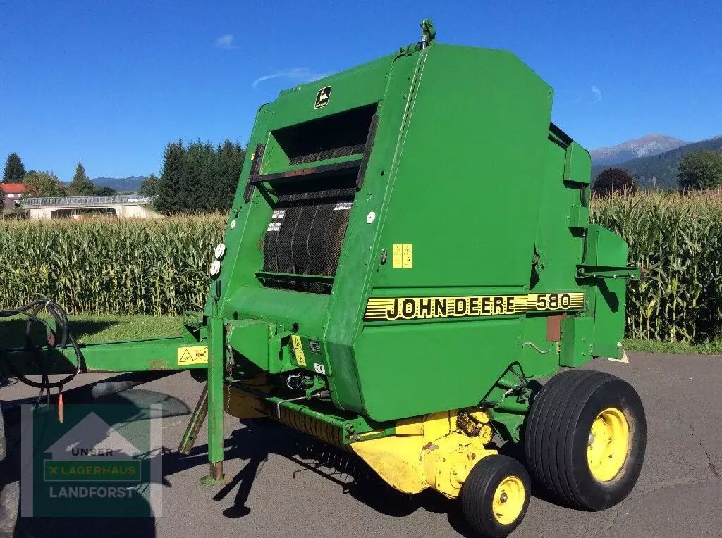 John Deere 580 Presă de balotat 6.250 EUR