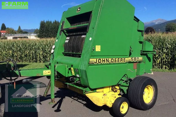 John Deere 580 Presă de balotat 6.250 EUR
