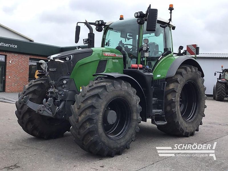 Fendt 728 Vario Profi Plus Tractor €179,885