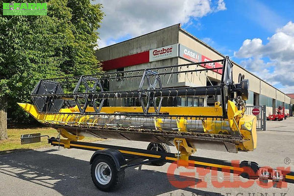 New Holland 5,18 m varifeed Header €22,560