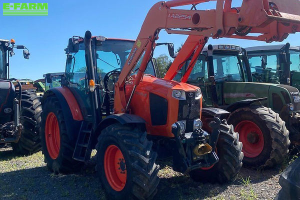 Kubota M135GX Traktor 49.000 €
