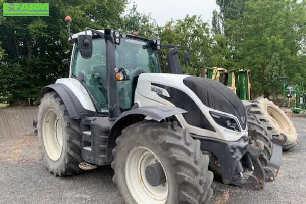Valtra T 214 Tractor €63,000