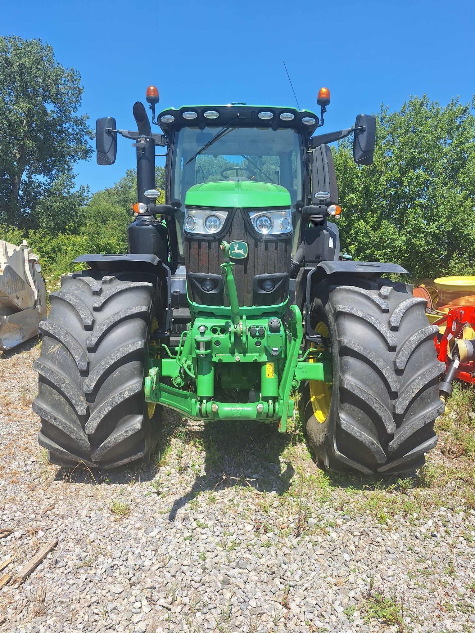 John Deere 6230 R Tractor €118,000