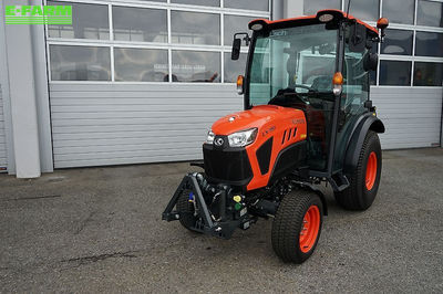 E-FARM: Kubota LX-351 - Traktor - id FPHGE7R - 43.333 € - Baujahr: 2022 - Abgelesene Motorstunden: 3,Motorleistung (PS): 35,Österreich