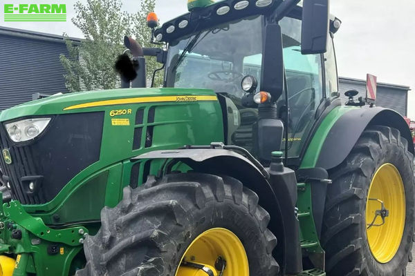 John Deere 6250 R Tractor €137,000