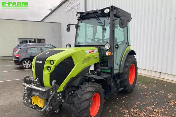 Claas Nexos 240 Tractor €62,500
