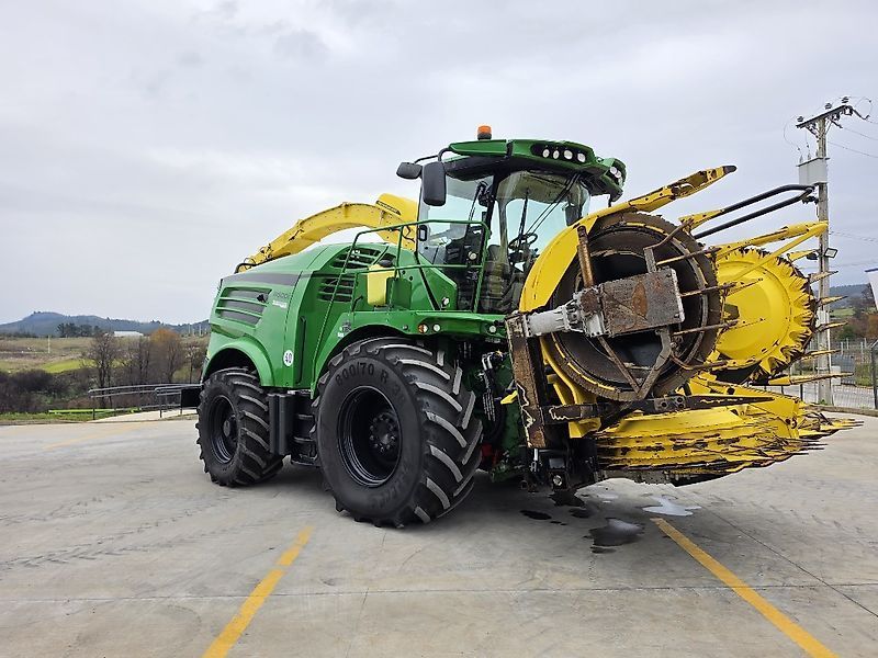 John Deere 8400 Самоходный кормоуборочный комбайн 247 500 €