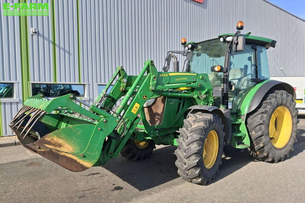 John Deere 5090 R Tractor €42,000