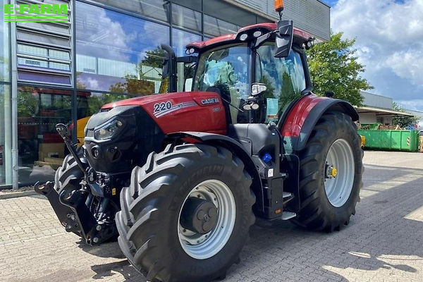 Case IH Puma 220 CVX Tractor €151,500