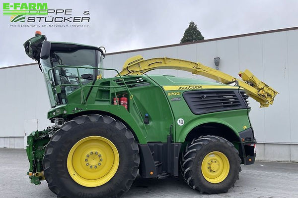 John Deere 9700 Self propelled forage harvester €224,800