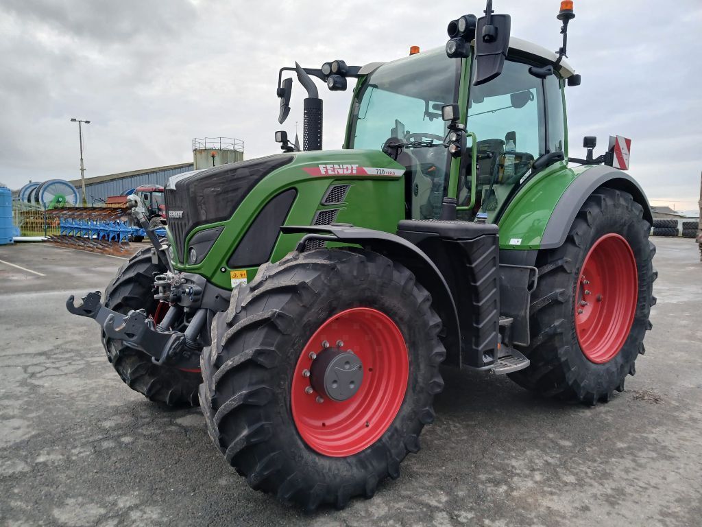 Fendt 720 Vario Power Tractor €129,000