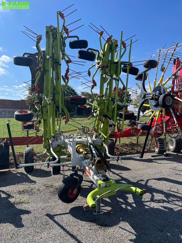 Claas Volto 1100 T Tedder €10,000