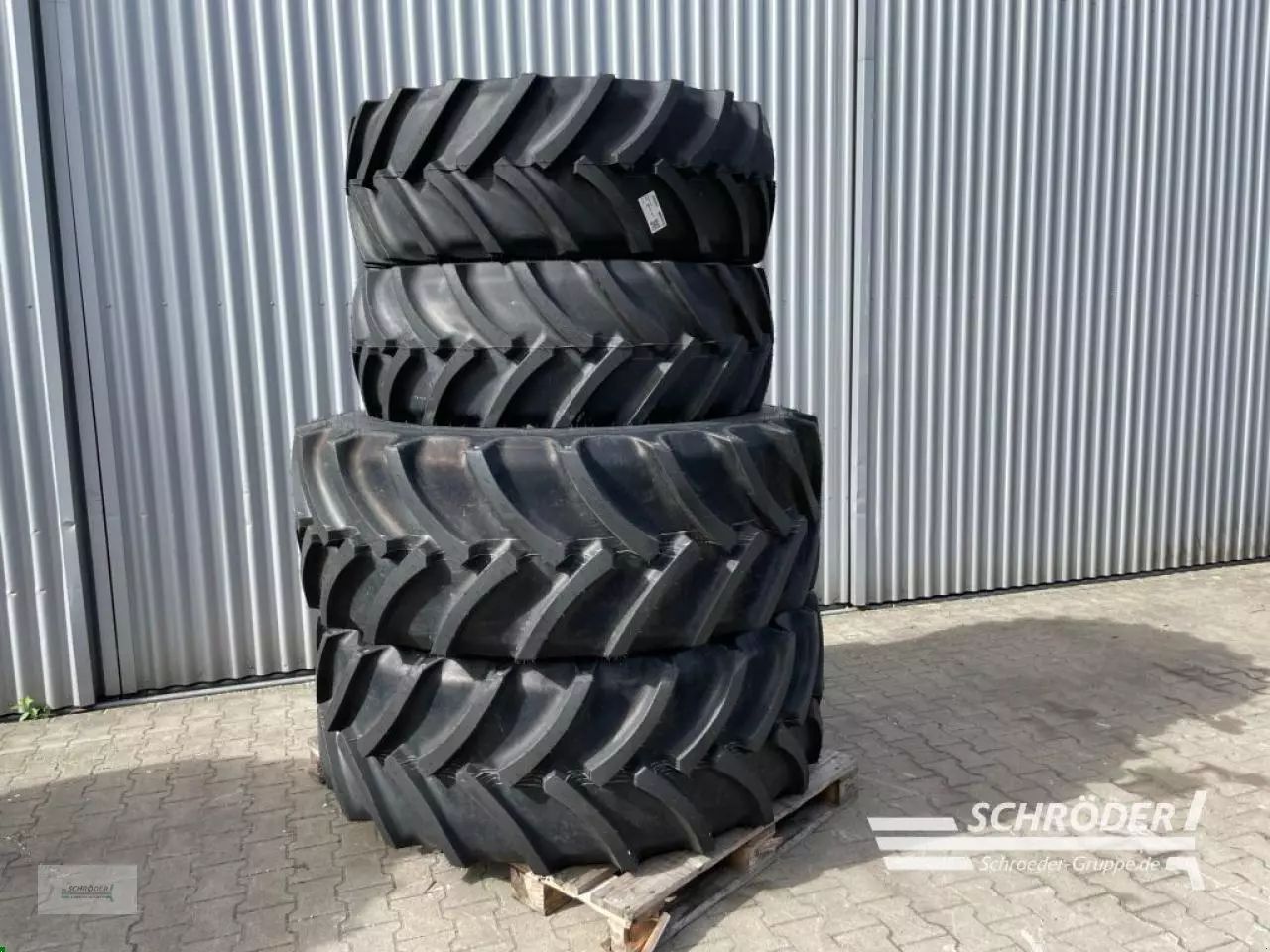 Mitas 480/65 r28 + 600/65 r38 Wheel and track €8,000