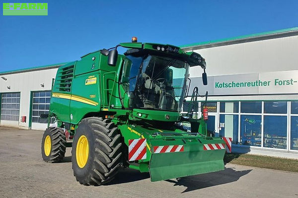 John Deere T 550i HM Combine harvester €220,000