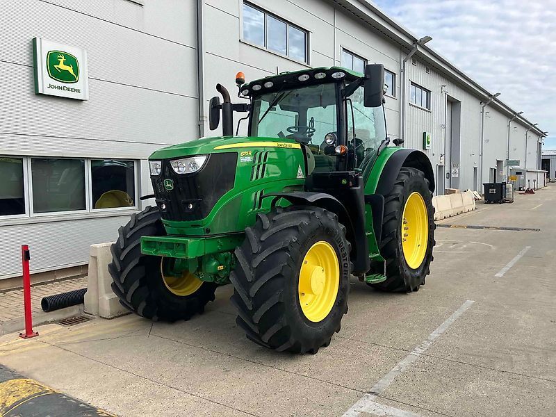 John Deere 6175 R Tractor €102,290