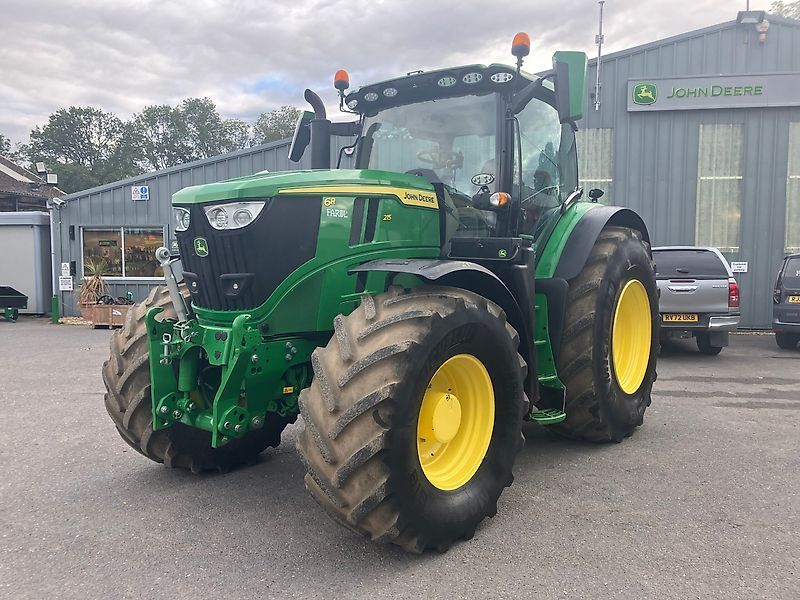 John Deere 6R 215 Tractor €147,407