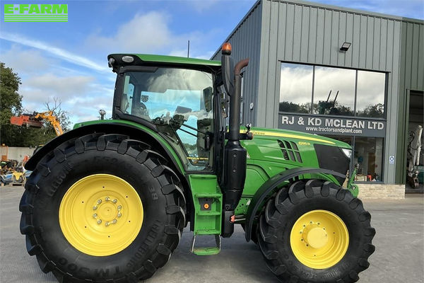 John Deere 6195 R Tractor €79,000