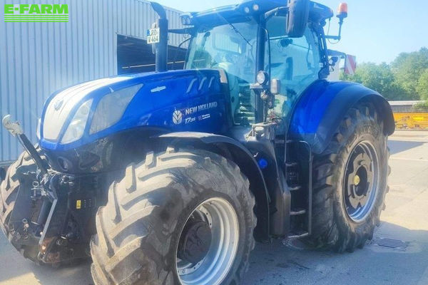 New Holland T7.315 Traktor 99.999 €