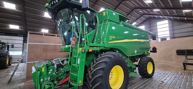 John Deere T 670 Combine harvester €250,776