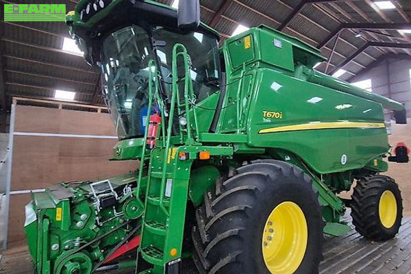 John Deere T 670 Combine harvester €250,776