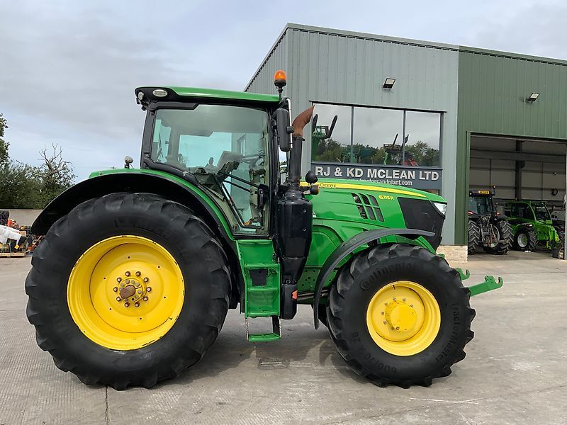 John Deere 6215 R Traktor 51.763 €