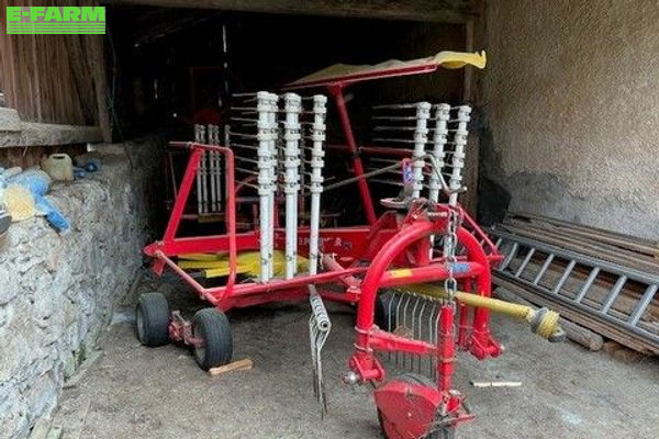 Pöttinger top 421 Tedder €5,200