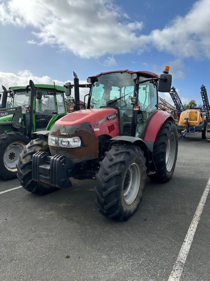 Case IH Farmall 95 U Tractor €35,000
