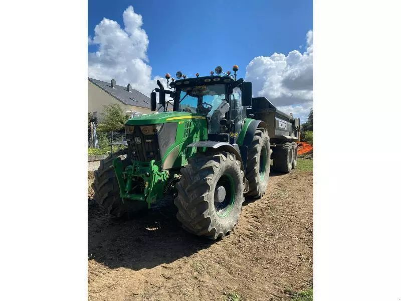 John Deere 6195 R Tractor €75,000