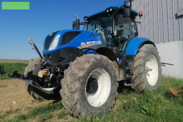 New Holland T7.210 Tractor €75,000