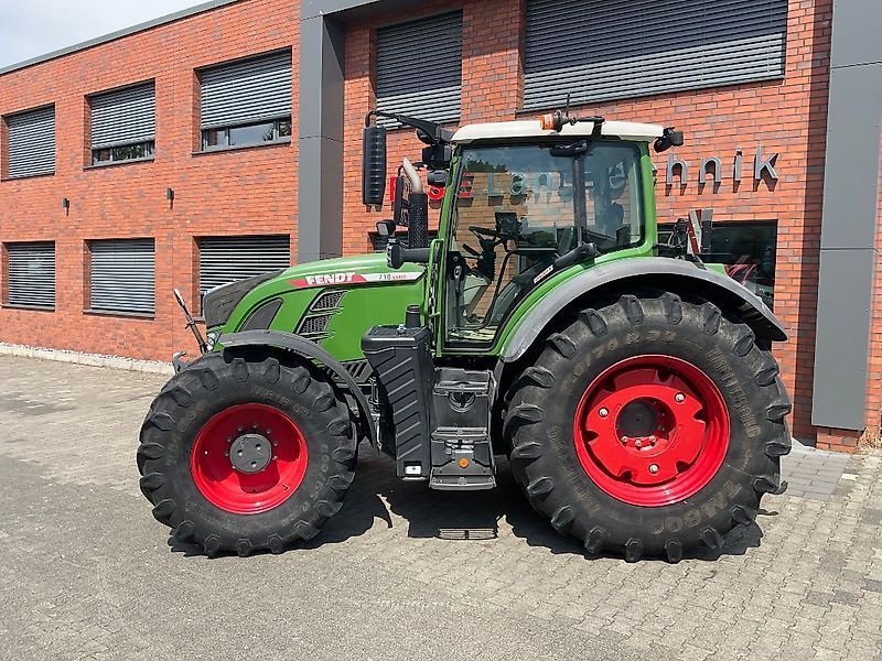 Fendt 718 Vario Profi Plus Tractor €132,500