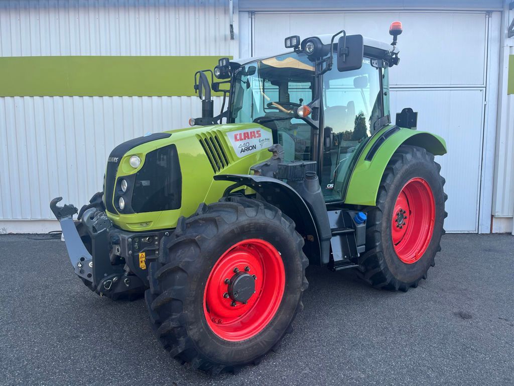 Claas Arion 440 Tractor €55,000