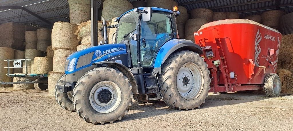 New Holland T5.105 Tractor €38,500