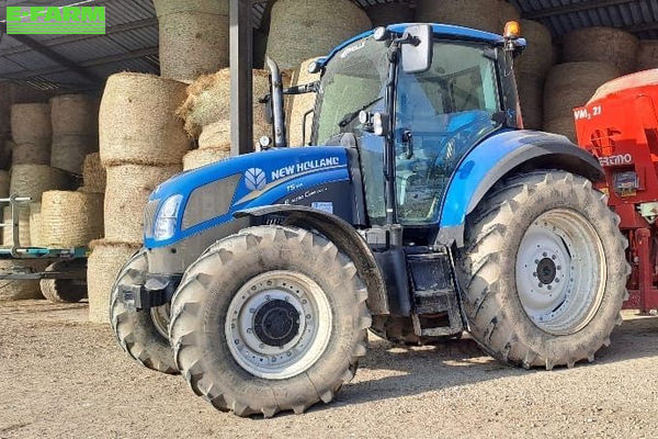 New Holland T5.105 Tractor €38,500