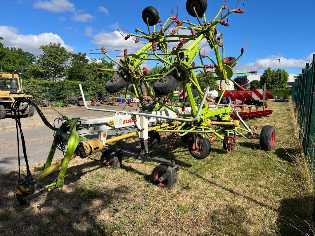 Claas Volto 1300 T Tedder €9,500